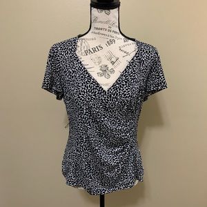 Cato Black & White Floral Short Sleeve Top Size Medium